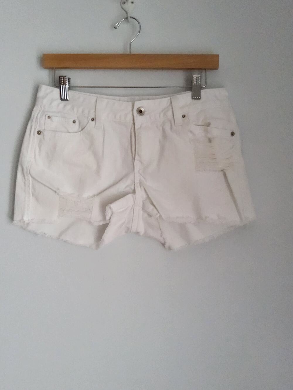 Levi's White Denim Shorts 31 Distressed Cutoff Raw Hem